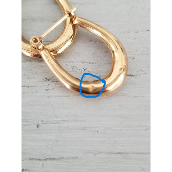 Vintage 14K Gold Hollow Hoop Earrings - Picture 4 of 7